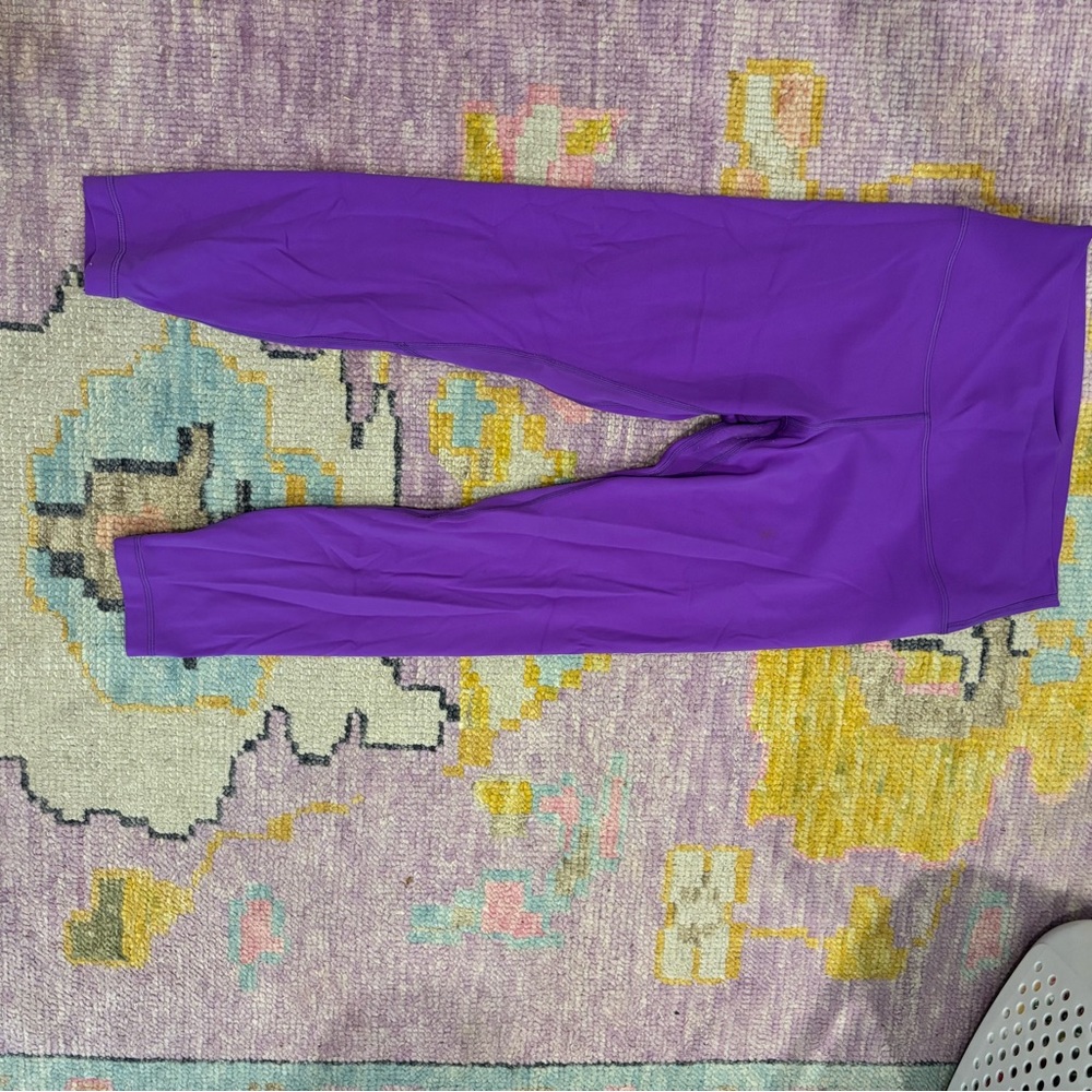Lulu Lemon purple cropped leggings